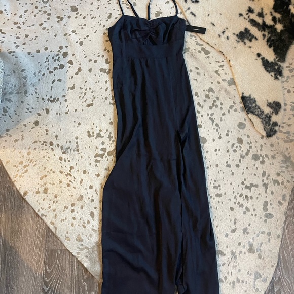Midnight blue slip dress with keyhole cutout - Picture 5 of 7